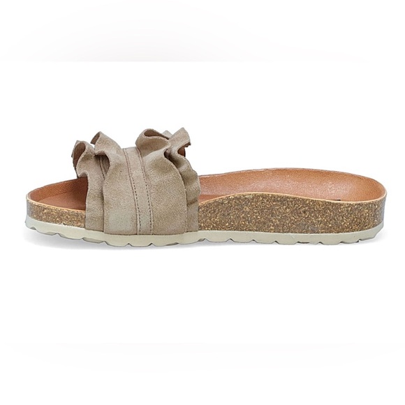 Miz Mooz New York City, Rocio - Picture 2 of 9